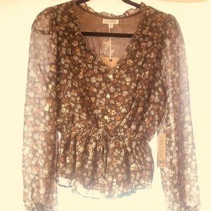 blu pepper top. NWT.  purchased from Savannah 7S. Lined bodice w/sheer sleeves.